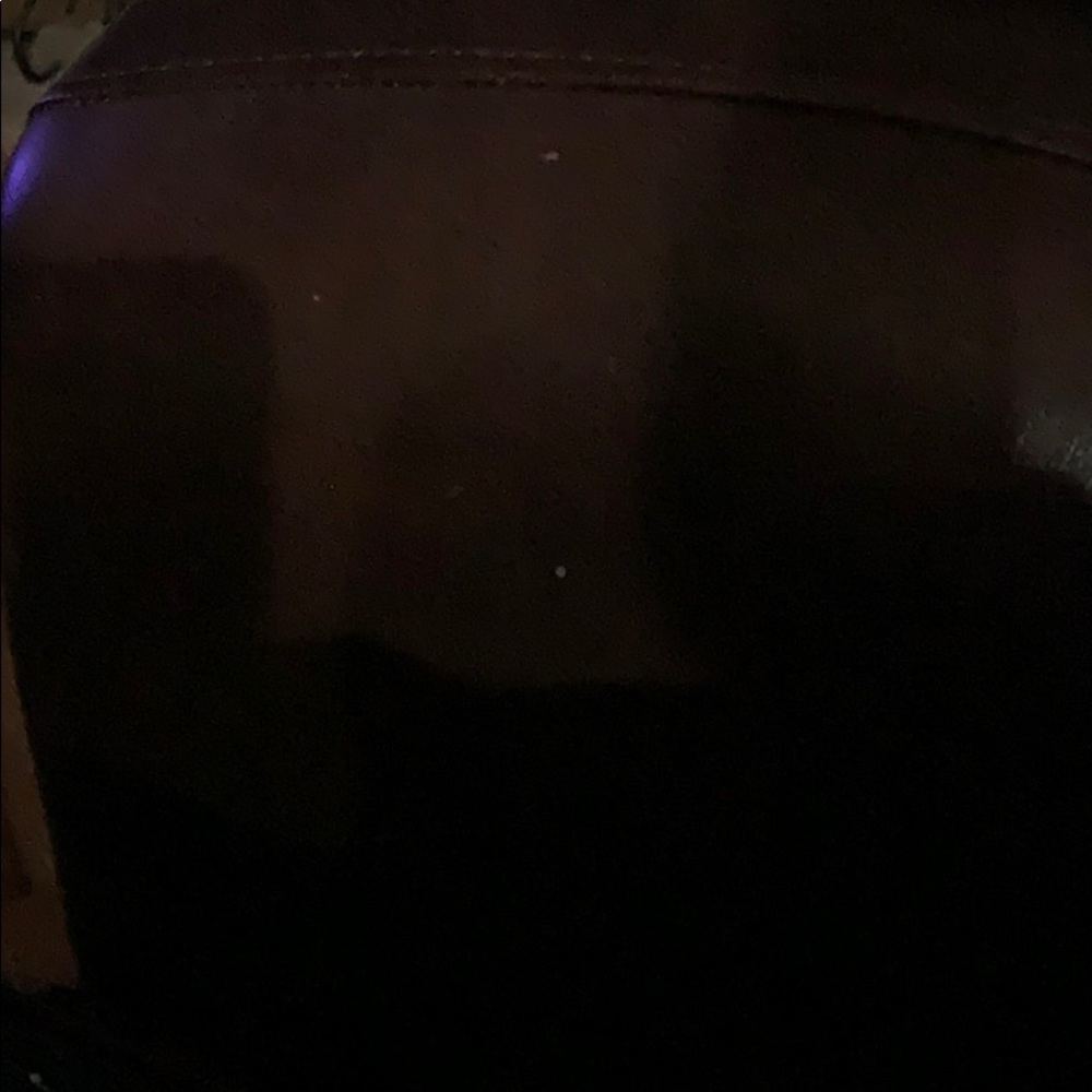 Meet your Posher, Hollis